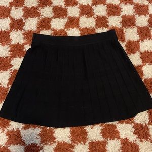 NWT Oak + Fort Pleated Mini Skirt Size M